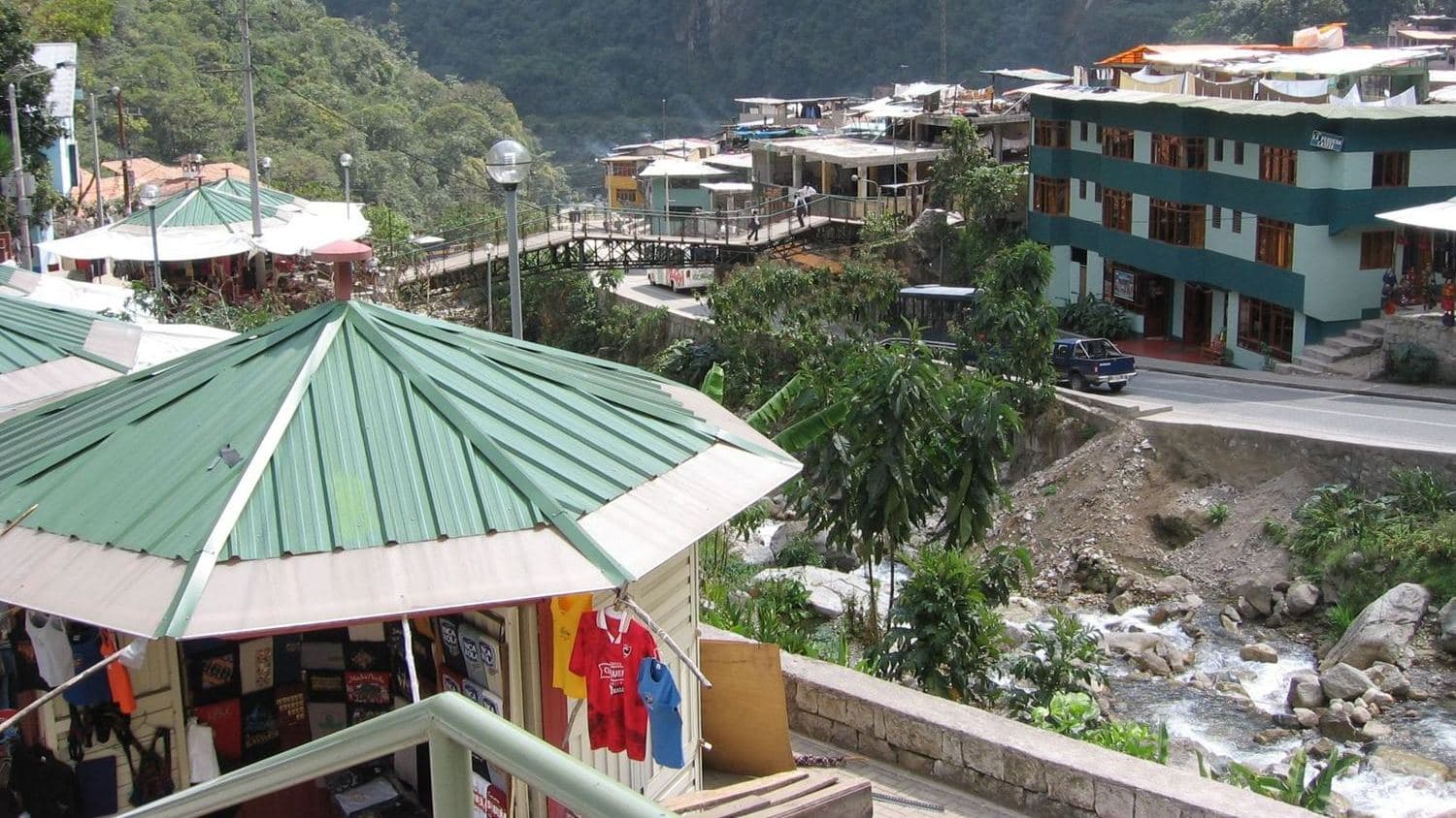 Imagem ilustrativa de um hotel em Aguas Calientes — puerta de Machu Picchu